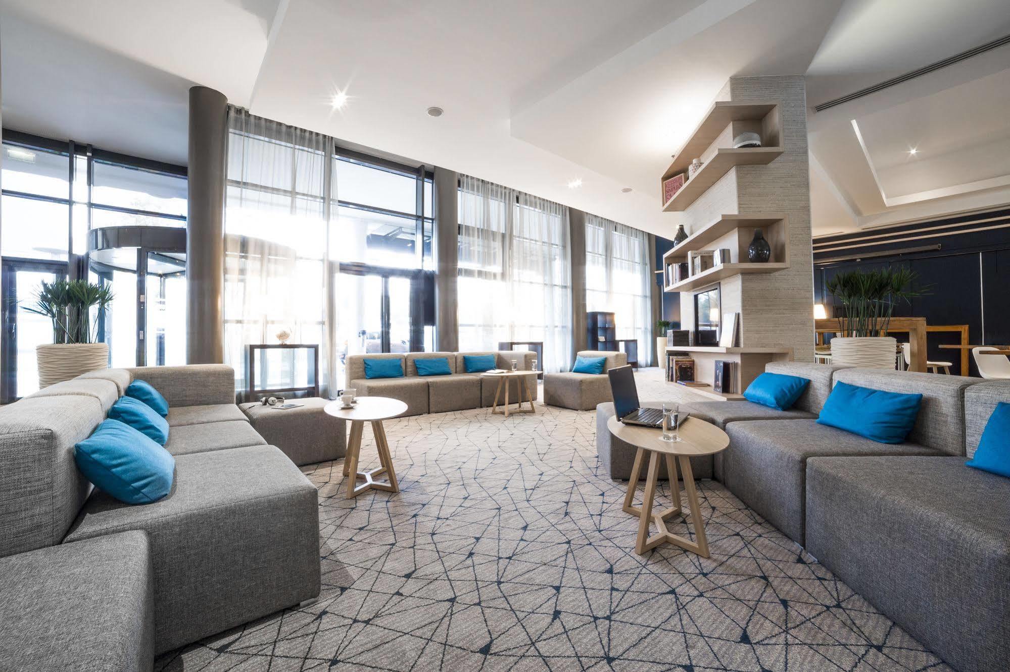 Courtyard By Marriott Paris La Defense West - Colombes Hotel Bois-Colombes Kültér fotó