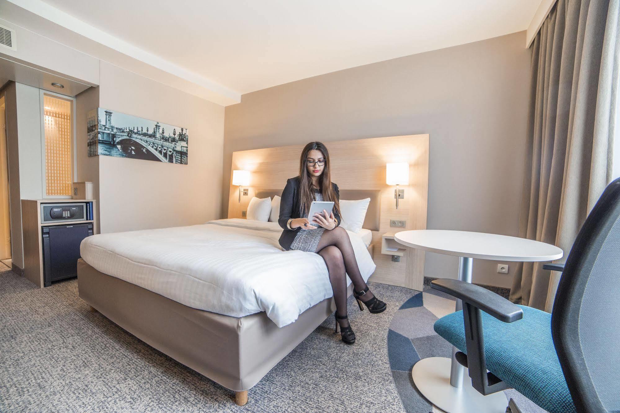 Courtyard By Marriott Paris La Defense West - Colombes Hotel Bois-Colombes Kültér fotó