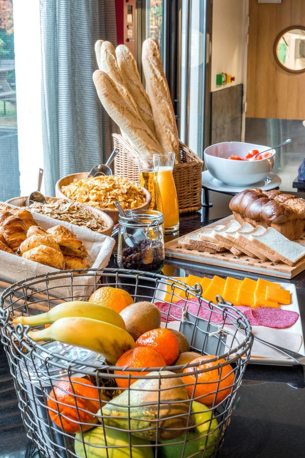 Courtyard By Marriott Paris La Defense West - Colombes Hotel Bois-Colombes Kültér fotó