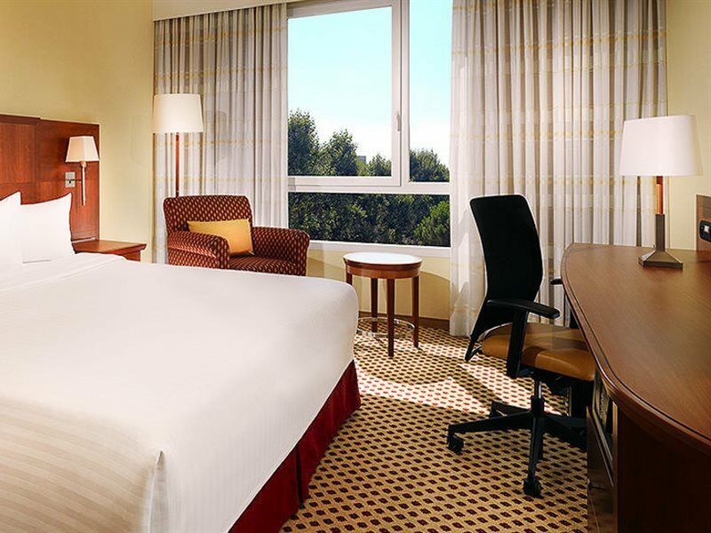 Courtyard By Marriott Paris La Defense West - Colombes Hotel Bois-Colombes Kültér fotó